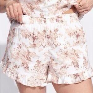 Abercrombie Floral Ruffle Hem Shorts Size Large